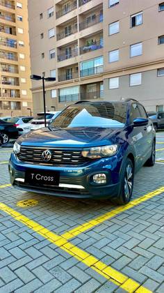 VOLKSWAGEN T-CROSS 1.0 200 TSI TOTAL FLEX COMFORTLINE AUTOMÁTICO VOLKSWAGEN T-CROSS 1.0 200 TSI TOTAL FLEX COMFORTLINE AUTOMÁTICO